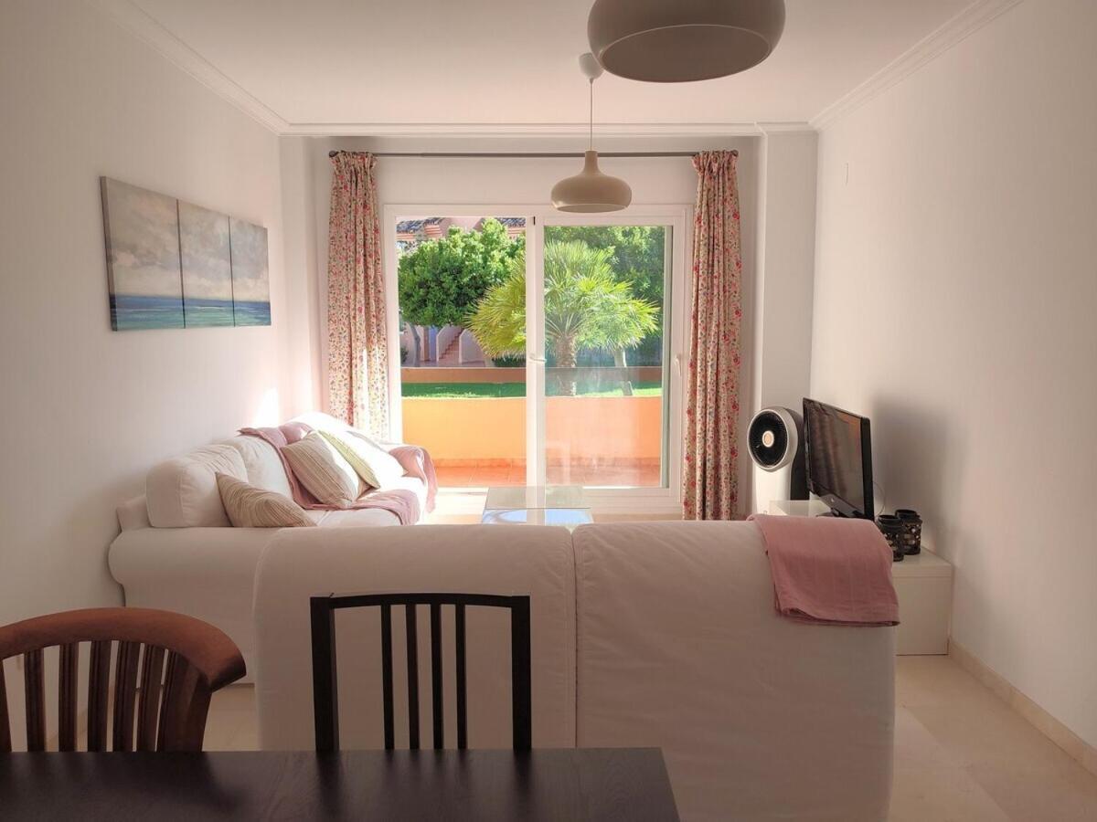 Casares Del Sol Apartment Exterior photo