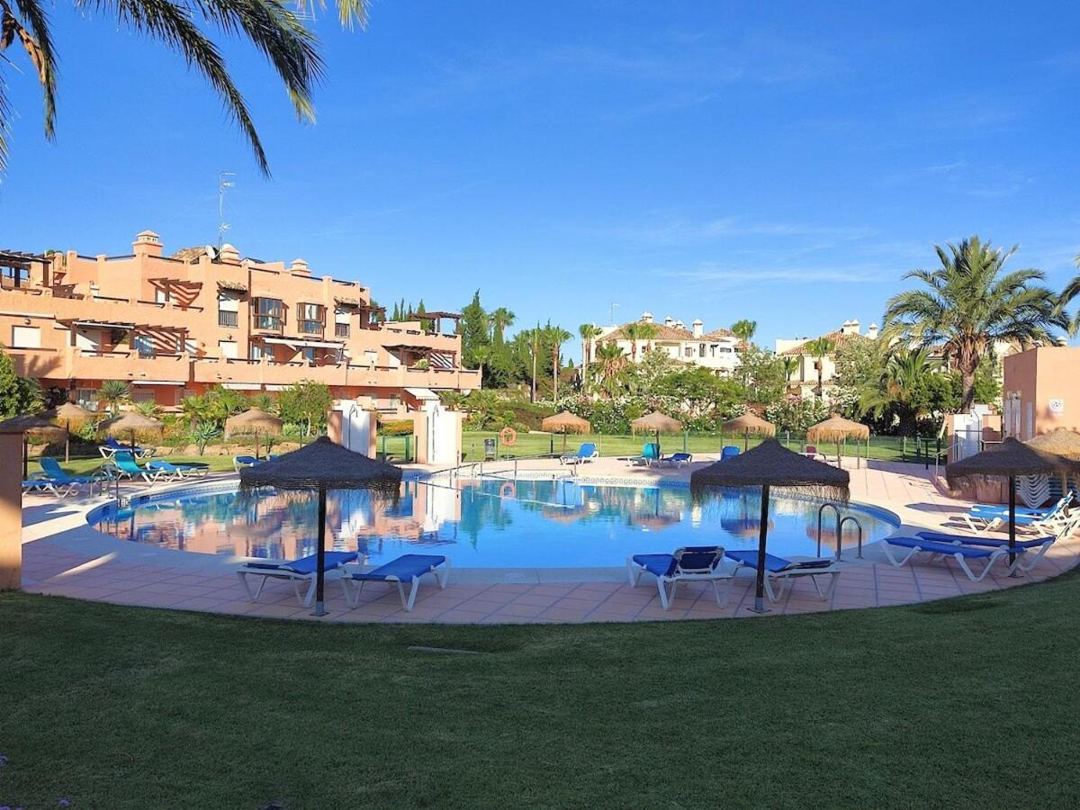 Casares Del Sol Apartment Exterior photo